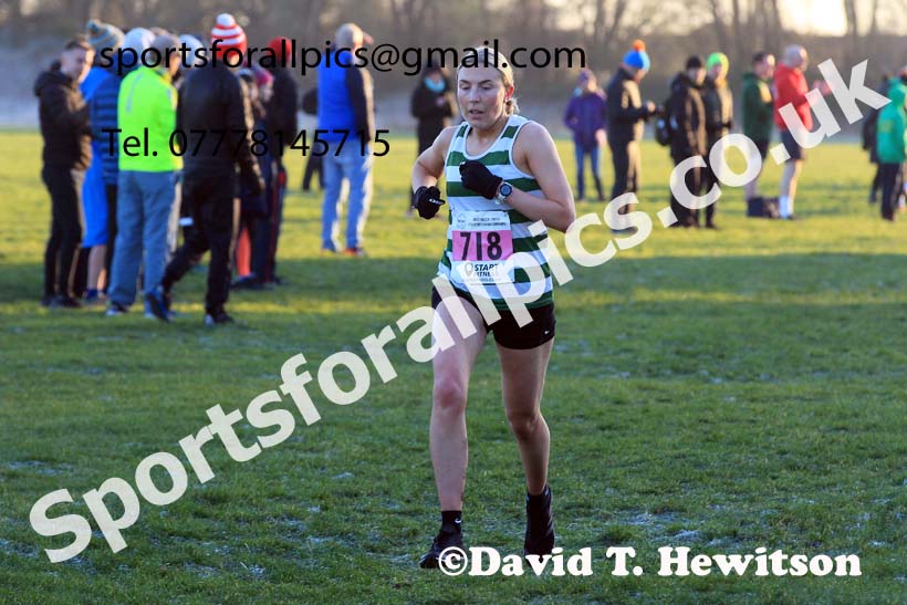 Senior womens 2022 North Eastern Cross Country Champs., Temple Park, South Shields.  Photo: David T. Hewitson/Sports for All Pics